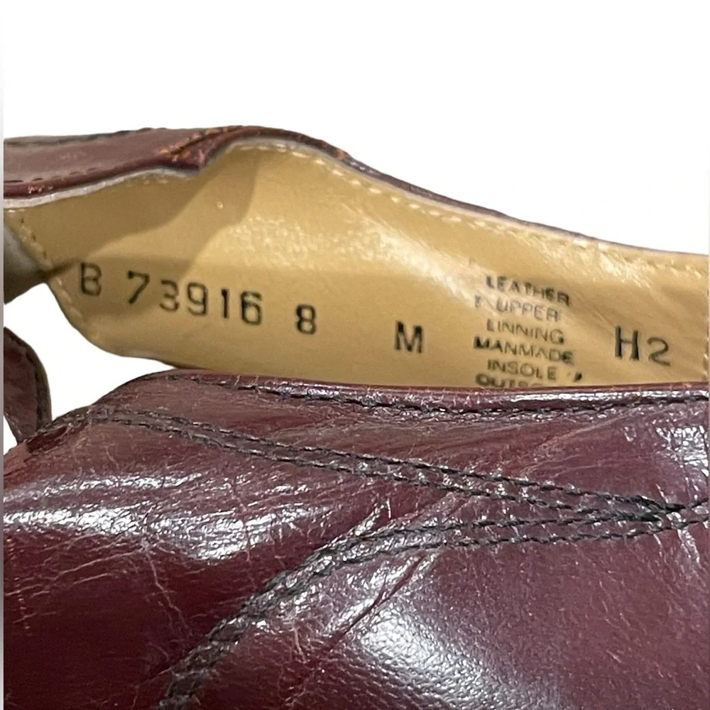 Nunn Bush good used
